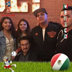 Meet your Posher, Everardo